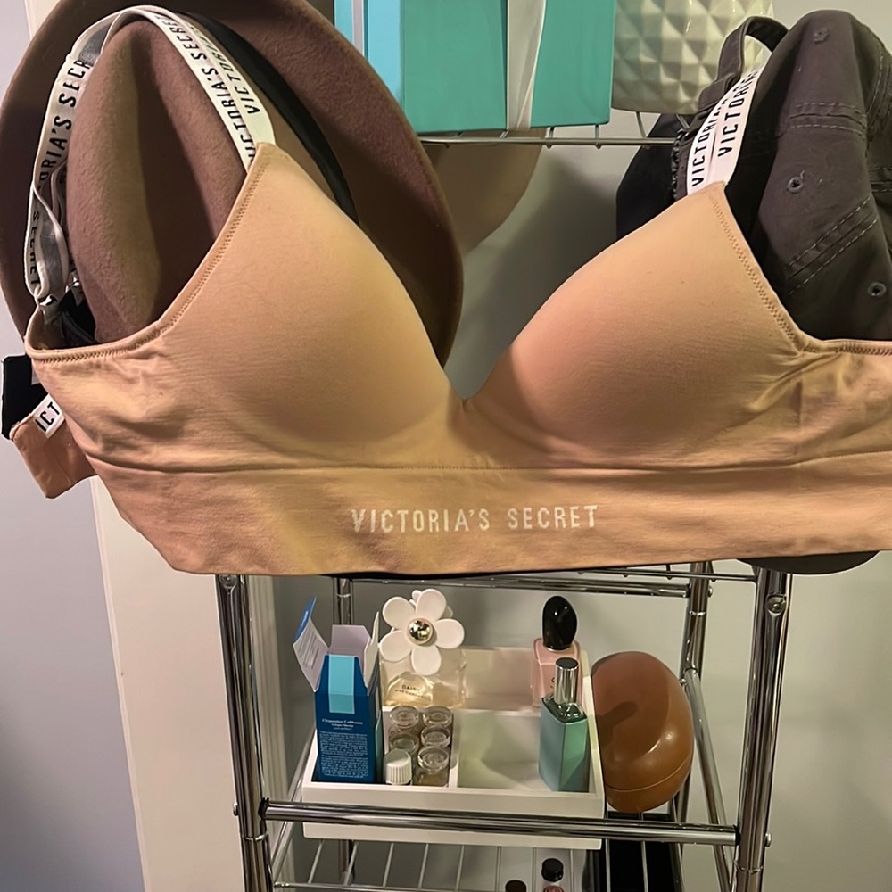 2 Victorias Secret Bras!